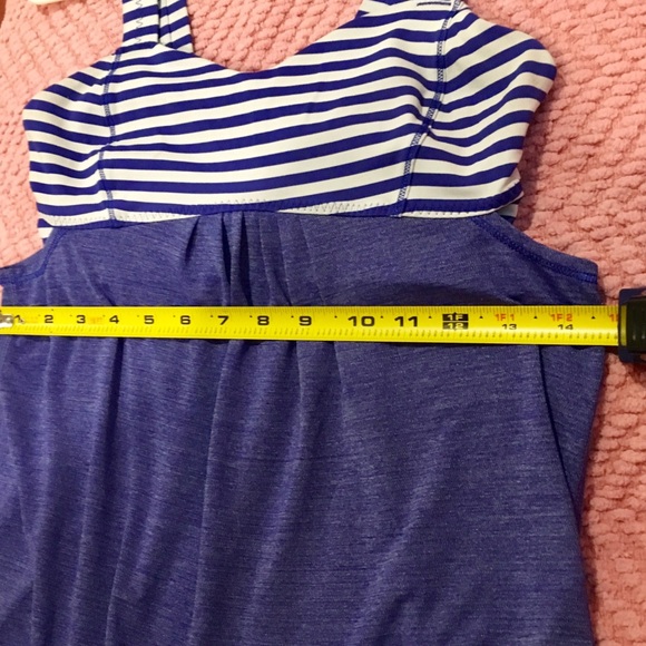 Lululemon Size 4 Top - Picture 3 of 6